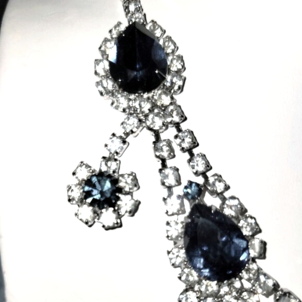 RARE! Verified JULIANA V-Shp Bib Necklace w/ Sapphire & Clear Austrian Crystals - Picture 3 of 7